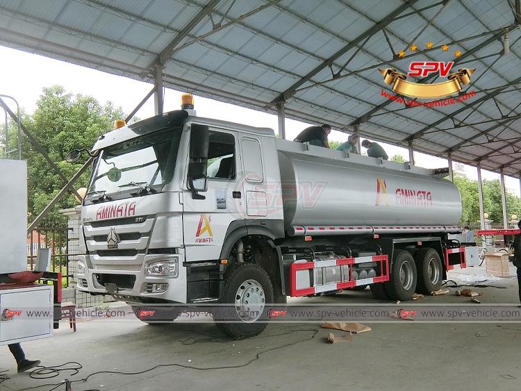 25,000 litres Fuel Bowser Simotruk - LF